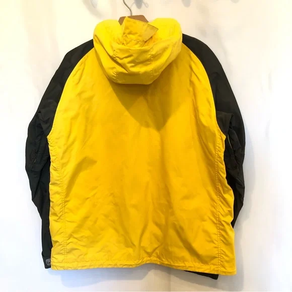 Burton Ravar Women’s Snow Jacket